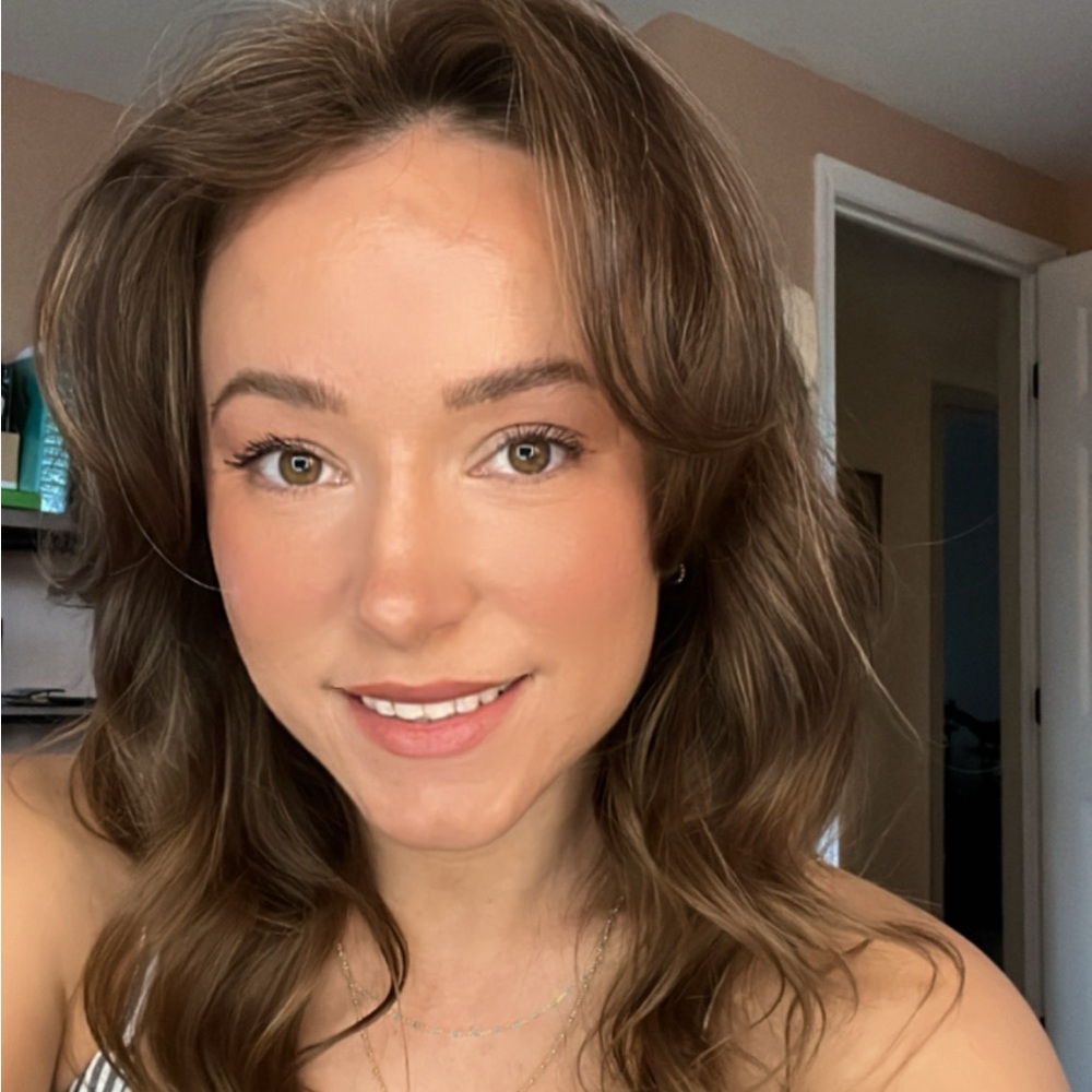 Meet your Posher, Abby